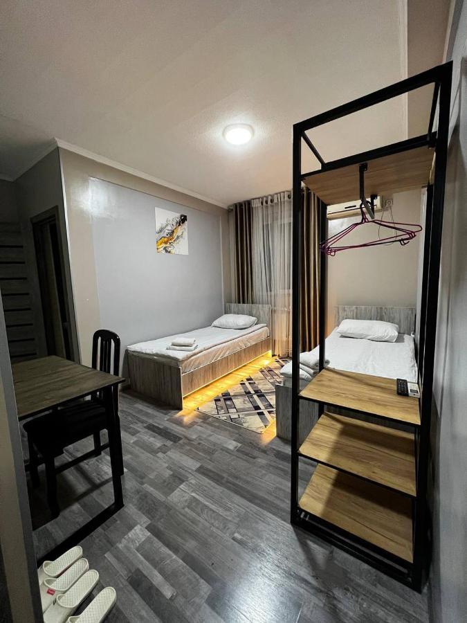 Ave Hotel Ош Екстериор снимка